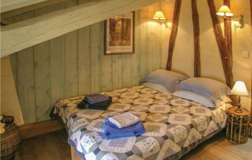 Six-bedroom Holiday Home In Beauville