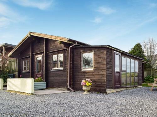 Marros Hill Log Cabin
