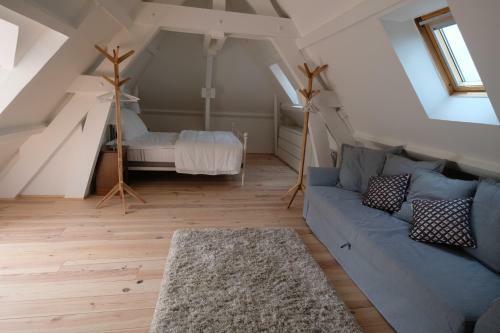 Hostal Hippolyte House