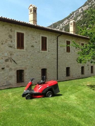 Casa Ridente Nella Valle Del Menotre Con Giardino