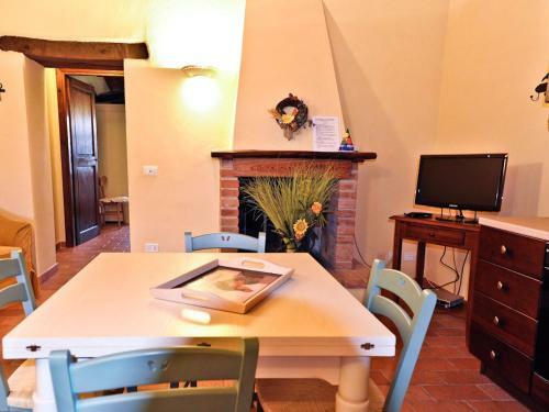 Spacious Villa In Citt� Della Pieve With Pool