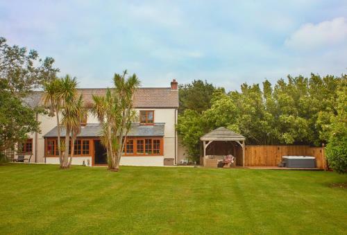 The Manor At Bumbledown