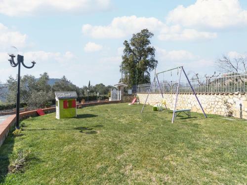 Tasteful Holiday Home In Priverno With Garden
