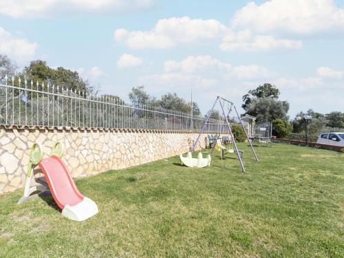 Tasteful Holiday Home In Priverno With Garden