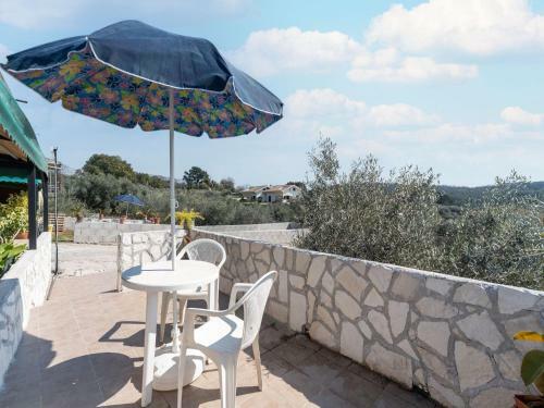Pleasant Holiday Home In Priverno With Swimming Pool