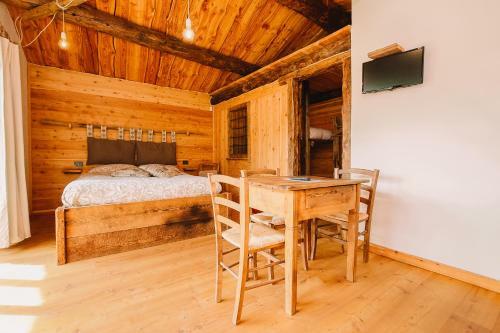 Hostal L'escola E Lou Mulin