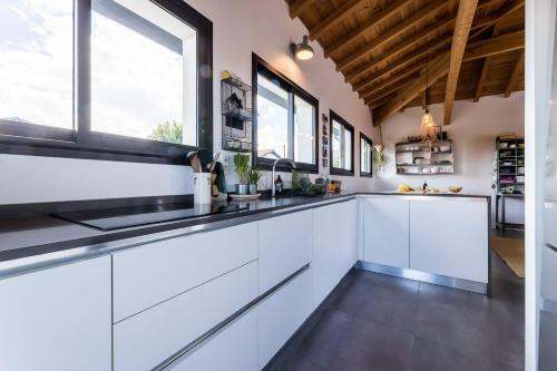 Tropical Keyweek Beautiful Architect Villa With Swimming Pool In Bidart