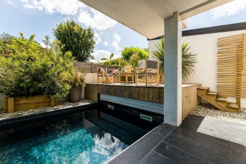 Tropical Keyweek Beautiful Architect Villa With Swimming Pool In Bidart