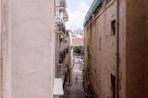 Geneva's Apartment