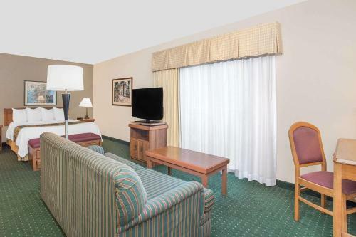 Hotel Hawthorn Suites Green Bay