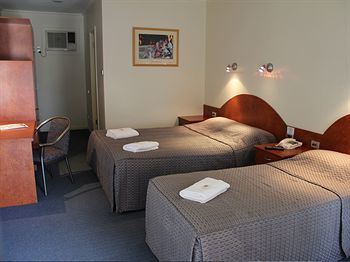 Tonsley Hotel