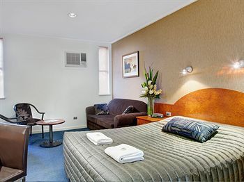 Tonsley Hotel