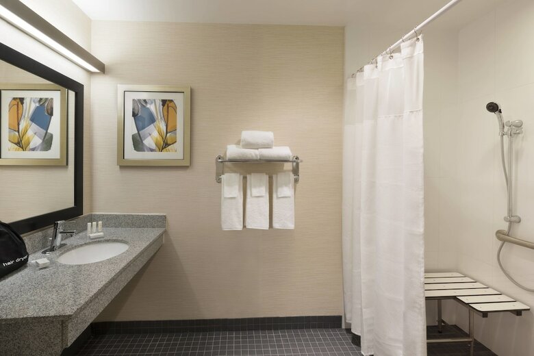 Hotel Country Inn And Suites Ottawa West