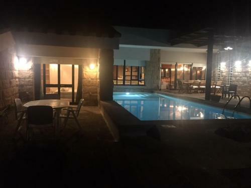 Villa Di Design Con Il Tetto Verde
