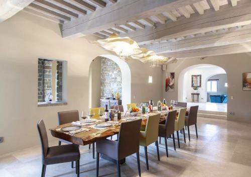 Villa Pianvecchio By Mc Luxury Rentals