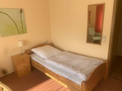 Albergue 1 Bett Zimmer In Ehemaligem Hotel F�r Kurz Oder Lang (Z2)