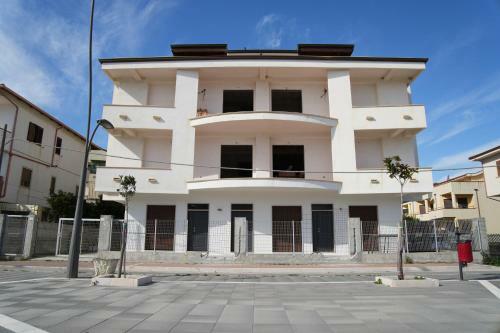 Appartamento Sulla Piazza Centrale A Soli 50 Mt Dalla Spiaggia