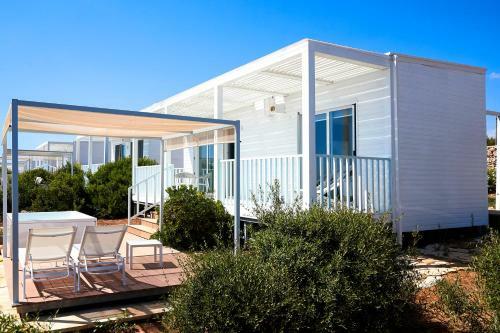Exclusive Lodge