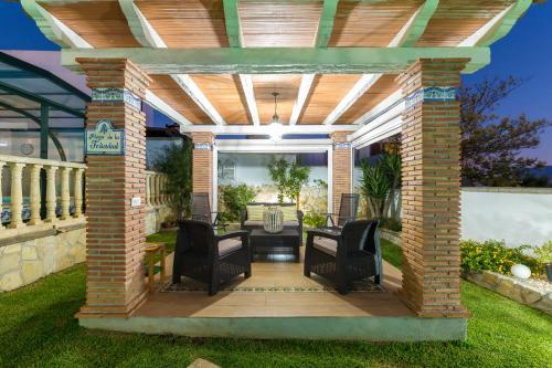 Bed & Breakfast Villa Madnis