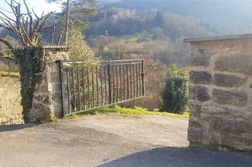 Maison Individuelle Avec Belle Vue Sur La Vall�e