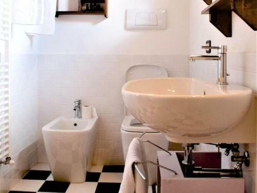 Pleasant Villa In Cortona With Private Swimming Pool