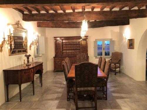 Inviting Villa At Cortona With Private Fenced Garden