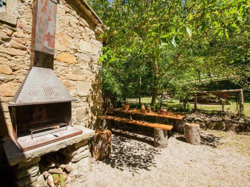 Rustic Farmhouse In Cortona With Private Garden
