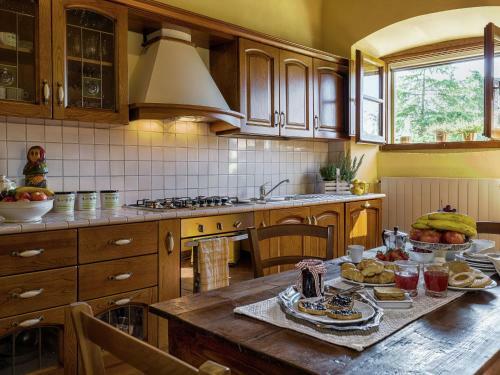 Lovely Villa In Cortona With Swimming Pool