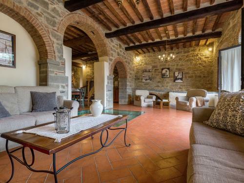 Lovely Villa In Cortona With Swimming Pool