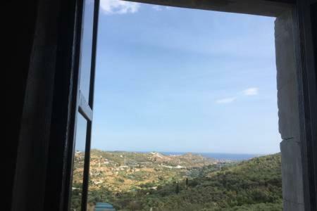 Lovely Renovated Apartment Near Dolcedo