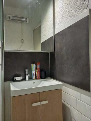 Apartamento Studio 27 M2 300m de La Plage 4p Wifi Commodit�s