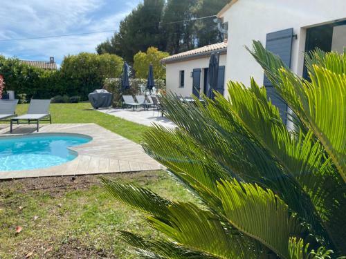 Belle Villa Avec Piscine - Clim - 8 Personnes