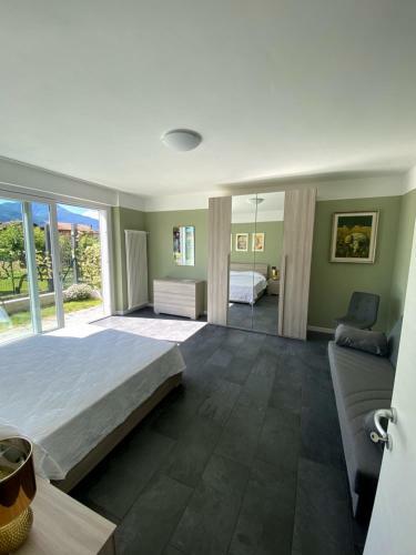 Casa Verde, Dongo, Lago Di Como