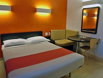 Motel 6 Petaluma