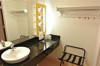 Motel 6 Petaluma