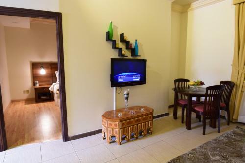 Al Mishkah Apartment