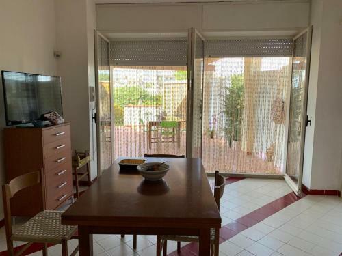 Holiday Home A Stones Throw From The Micenci Beach
