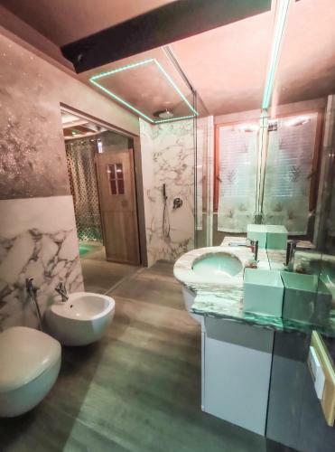 Apartamento Garda Fantasy Green Jacuzzi Sauna Piscina