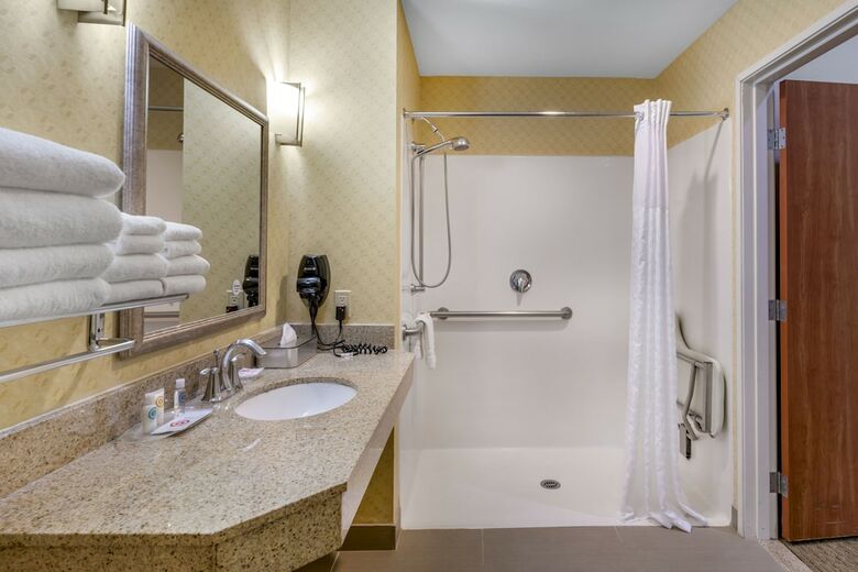 Hotel Comfort Suites Eugene