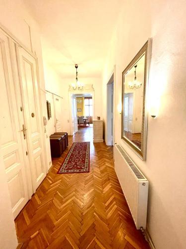 King Apartments | Contactless Check-in