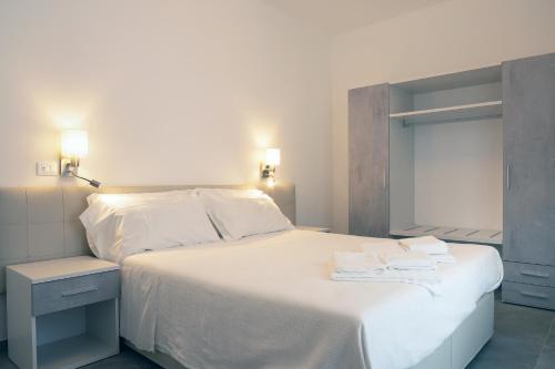 Du Lac Apartments 1