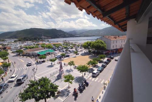 Apartamento T3 Plein Centre de St Florent