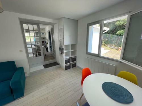 Adorable Petite Maison � 400m De La Mer