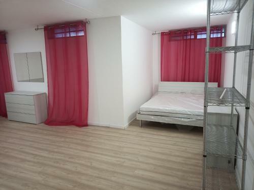Apartamento Ampio Bilocale Seminterrato 80mq