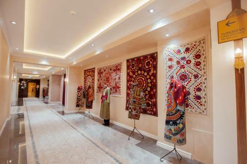 Silk Road Empire Hotel