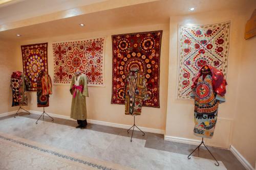 Silk Road Empire Hotel