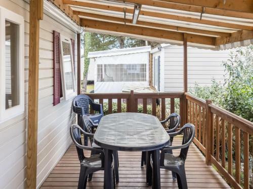 Cosy Holiday Home In Saint-jean-de-monts With Shared Pool