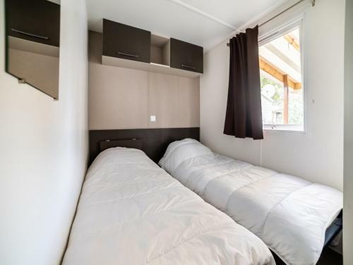 Cosy Holiday Home In Saint-jean-de-monts With Shared Pool