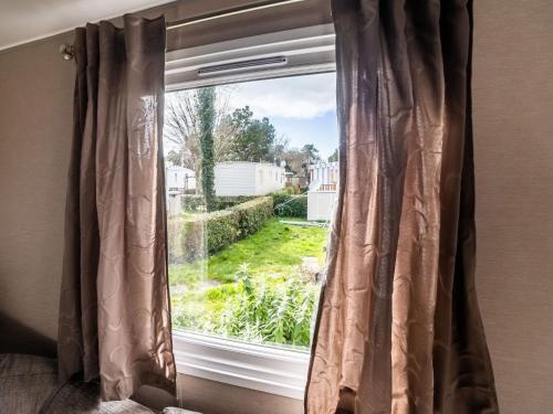 Cosy Holiday Home In Saint-jean-de-monts With Shared Pool