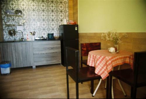 Hostal Nh� M�y